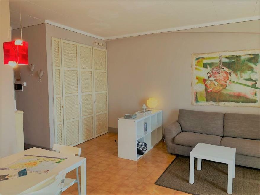 -Ortaflats- Appartamento L'Angolo Orta San Giulio Exteriör bild